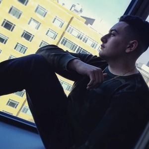 Meet your Posher, Jason